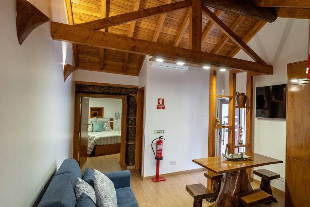 Casa Largo S Lourenco E Casa Da Videira Mazes Eksteriør bilde