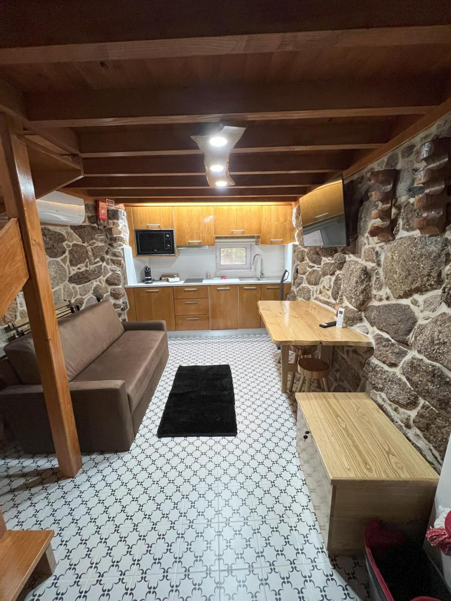 Casa Largo S Lourenco E Casa Da Videira Mazes Eksteriør bilde
