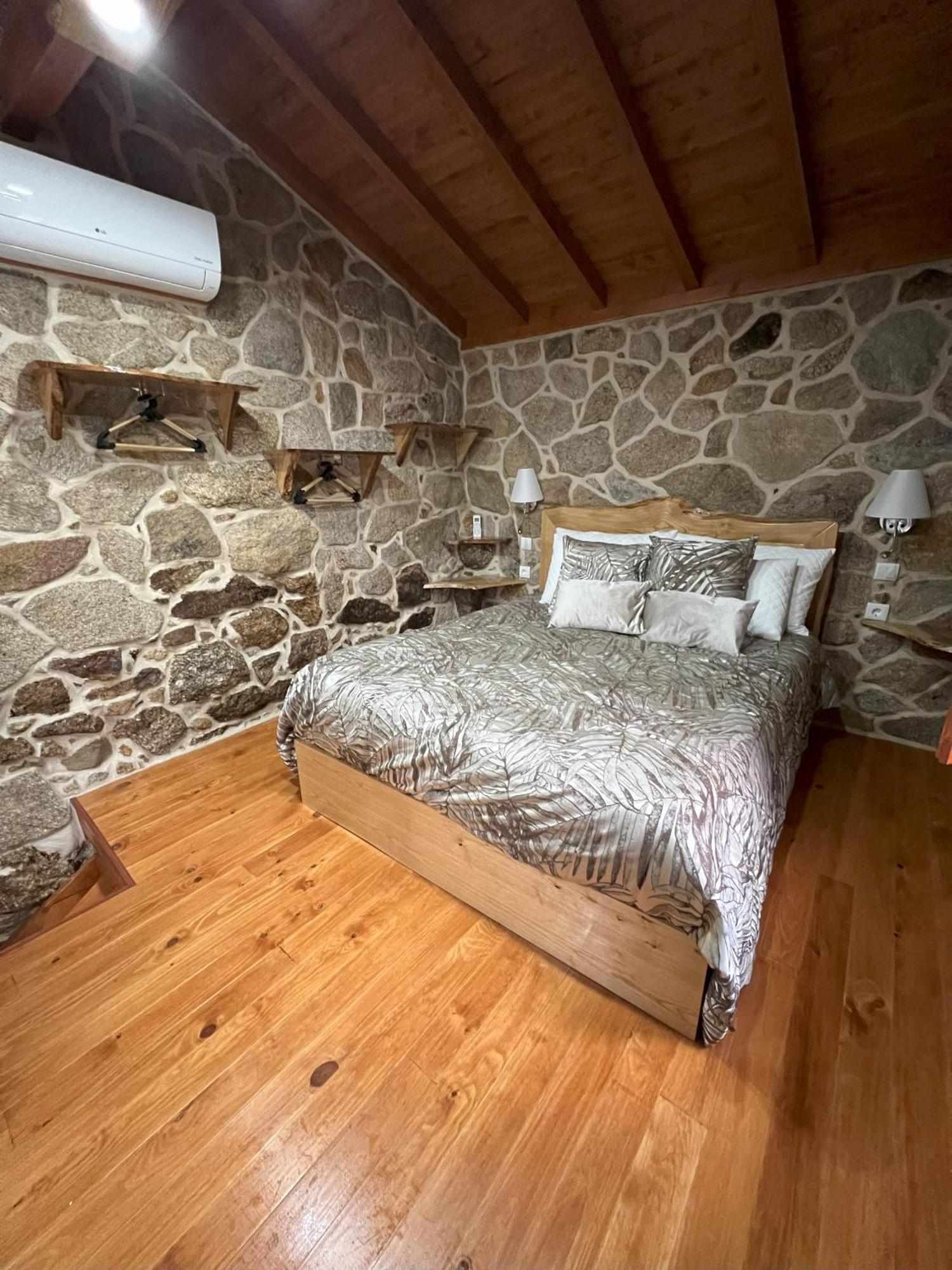 Casa Largo S Lourenco E Casa Da Videira Mazes Eksteriør bilde